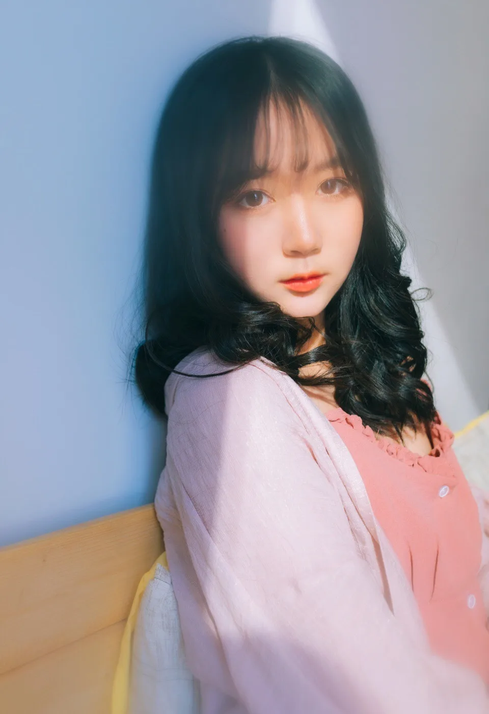 唯美逆光美女写真 图片3