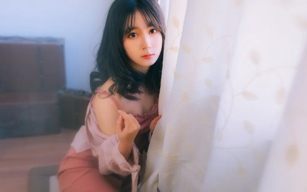 唯美逆光美女写真 图片5