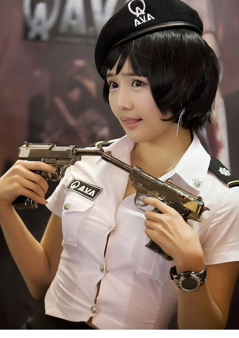 韩佳恩制服写真 图片1
