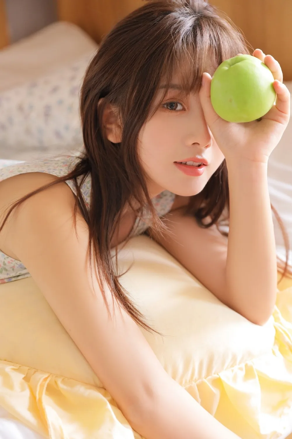 碎花裙美女写真 图片8