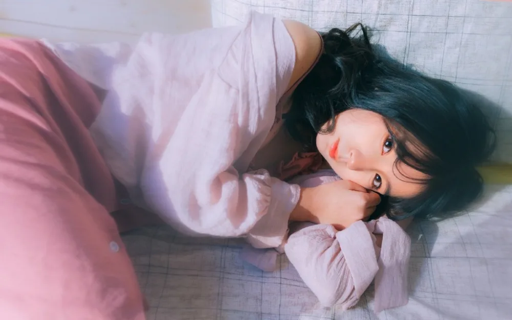 唯美逆光美女写真 图片7