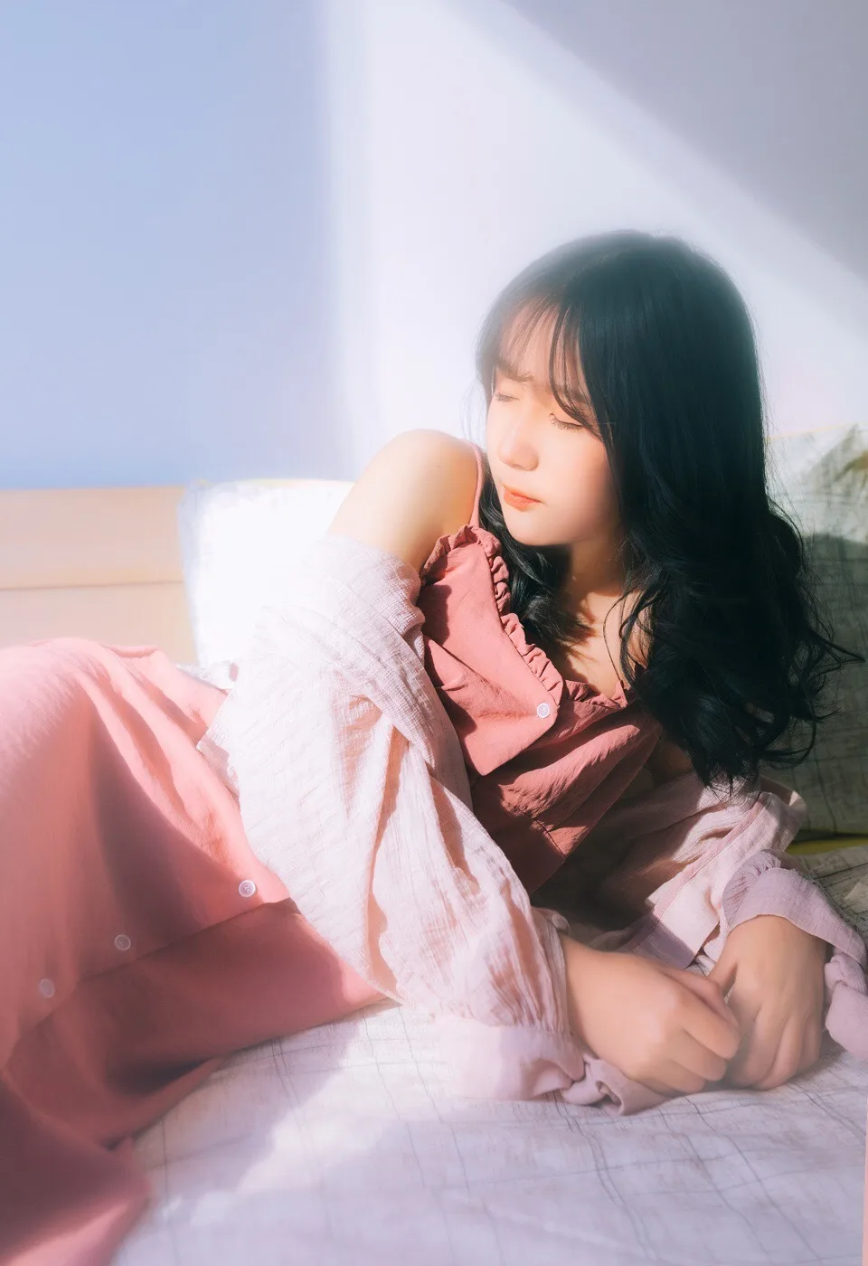 唯美逆光美女写真 图片4
