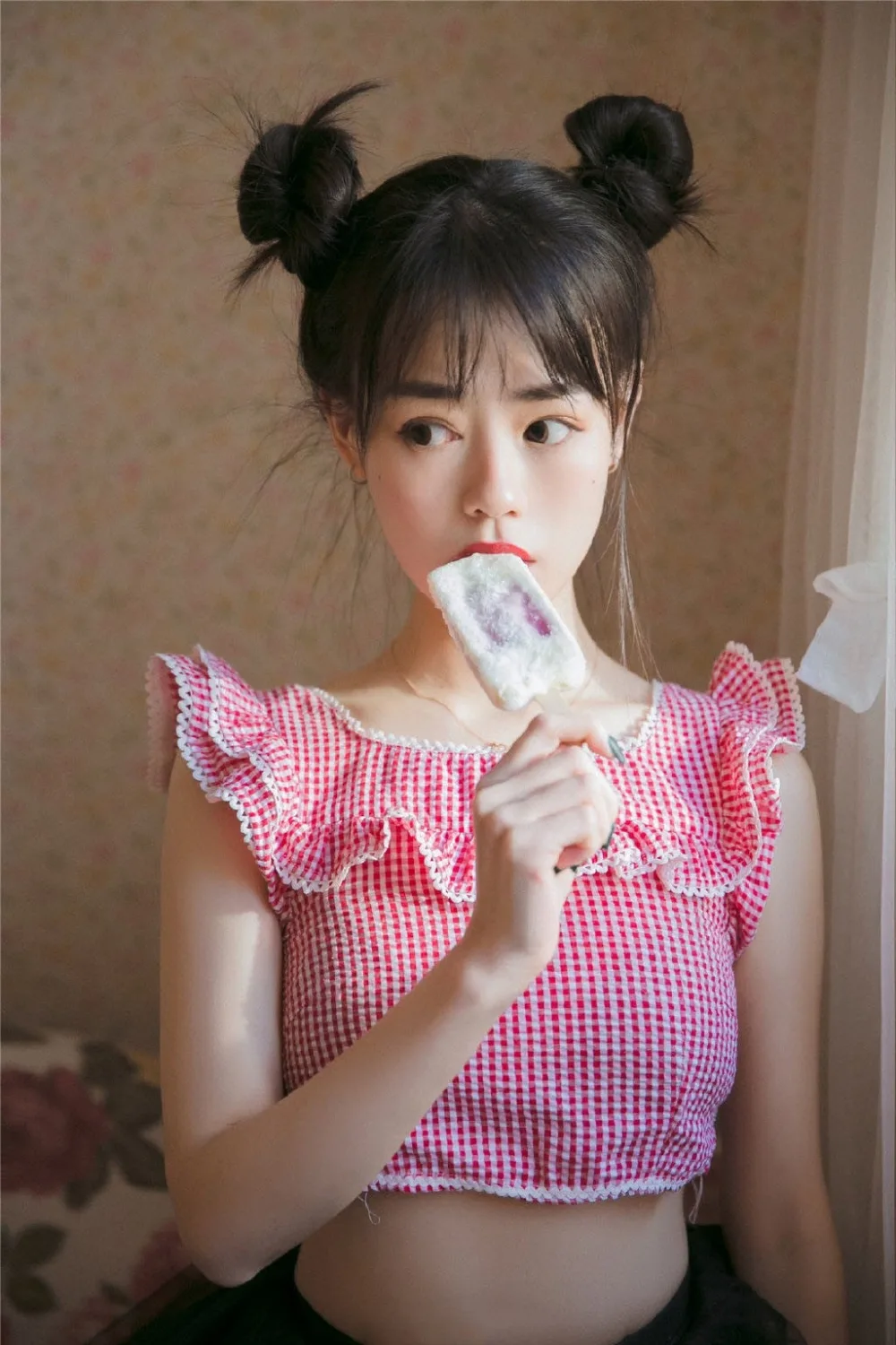 露脐装少女写真 图片3