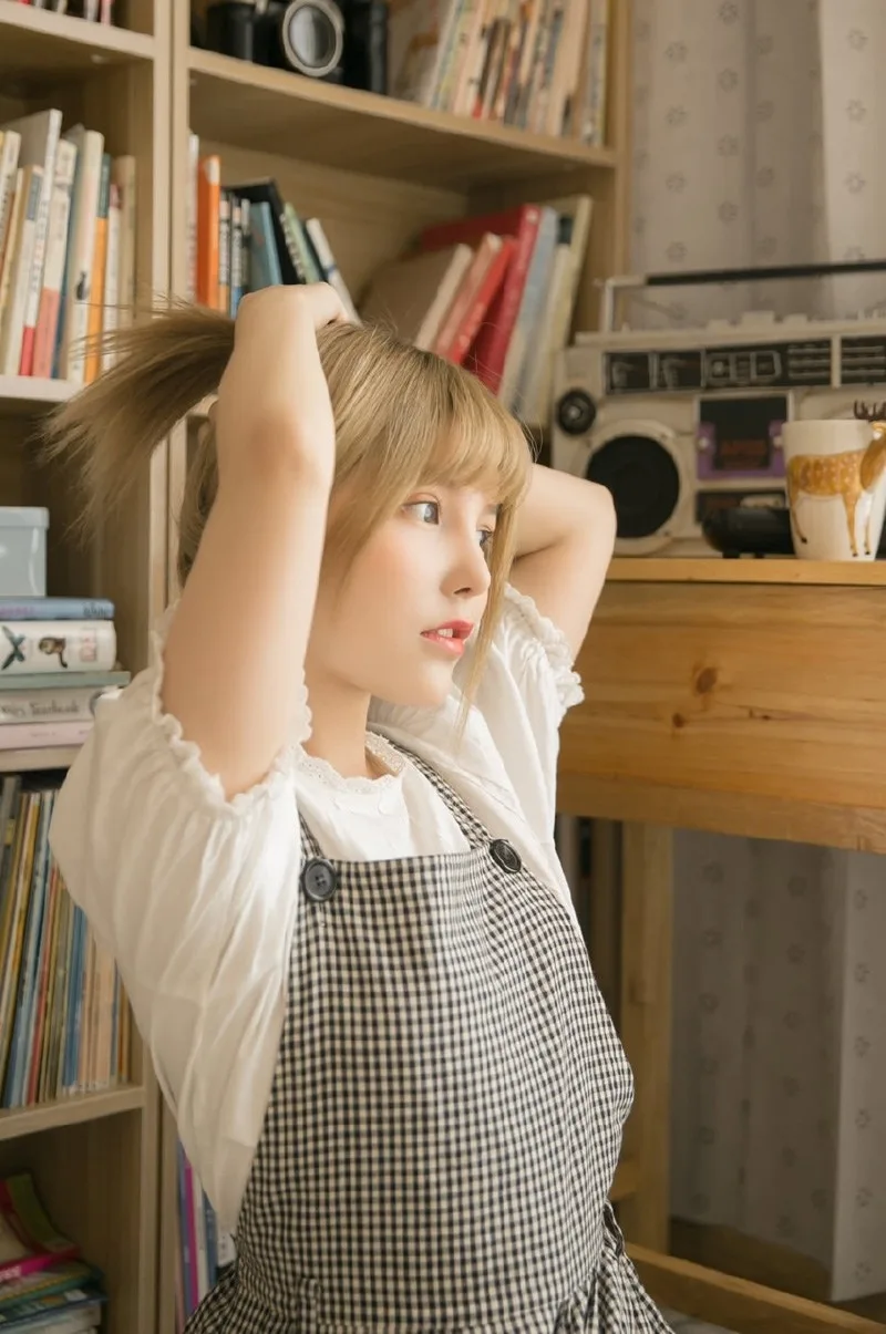 金发美女写真 图片9