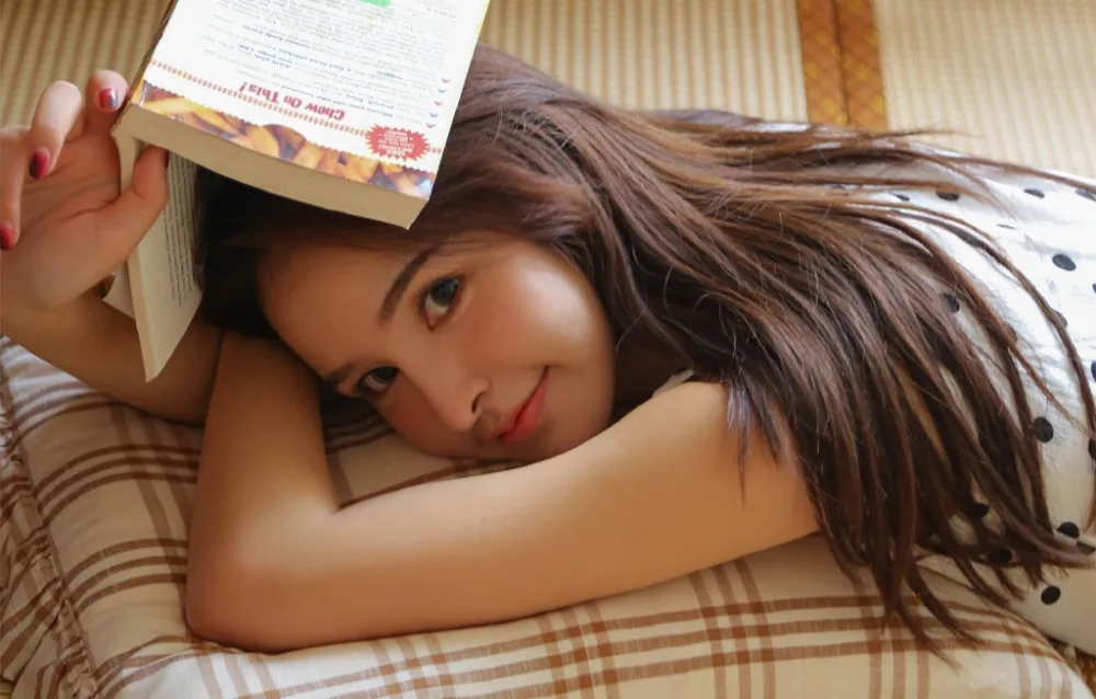 高挑美女写真 图片2