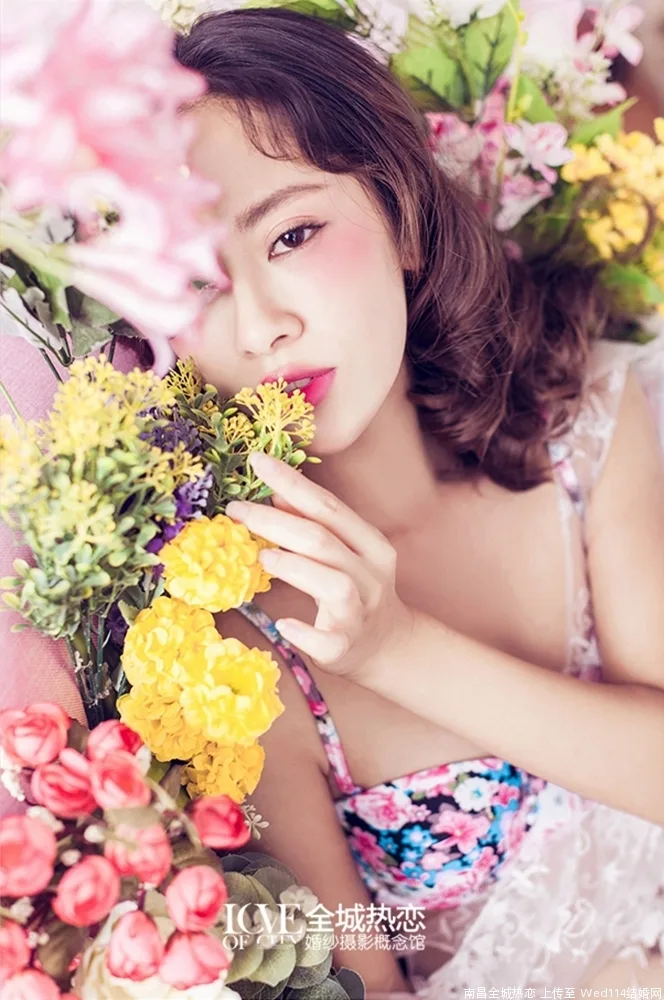 内衣美女性感写真 图片2
