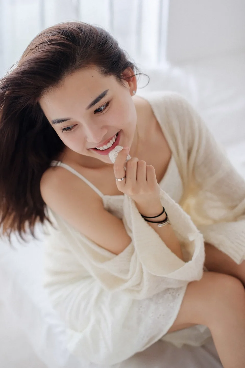 长发美女私房写真 图片2