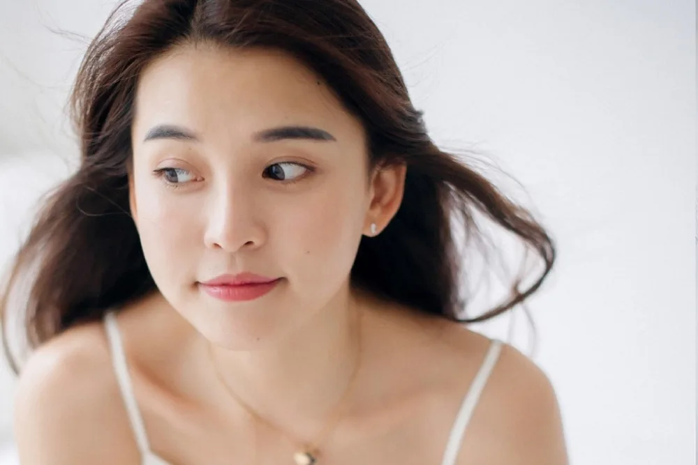 长发美女私房写真 图片8