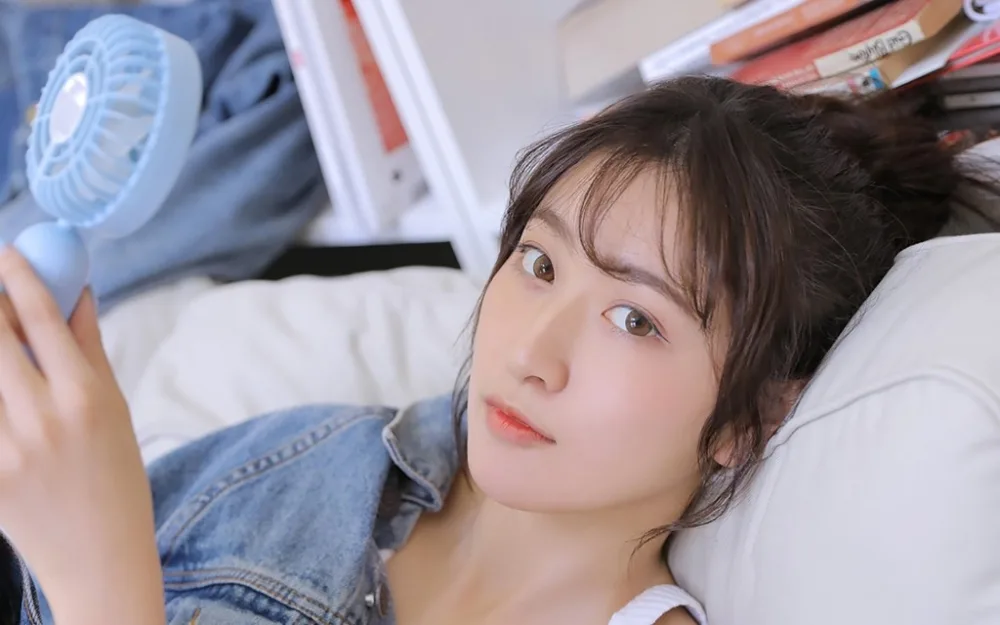 清纯美女私房写真 图片7