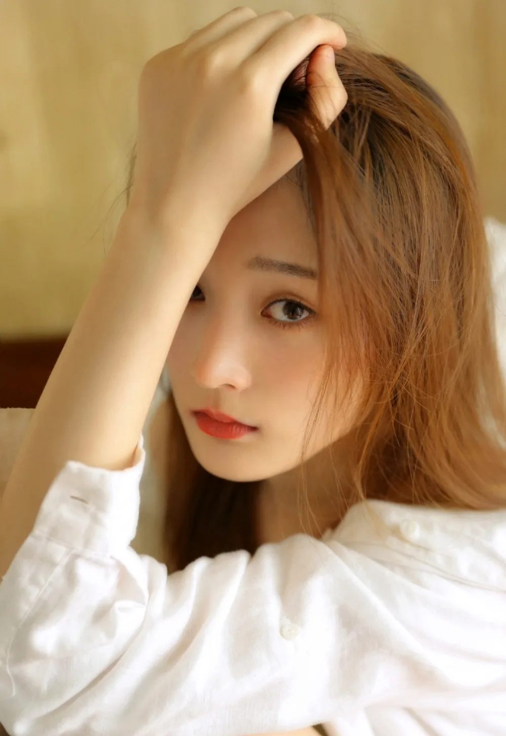 吊带美女写真 图片2