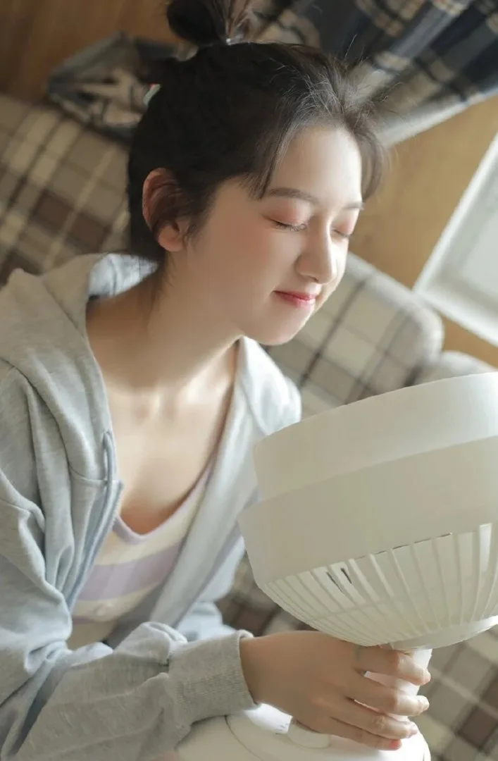 甜美少女写真 童颜私房 图片3