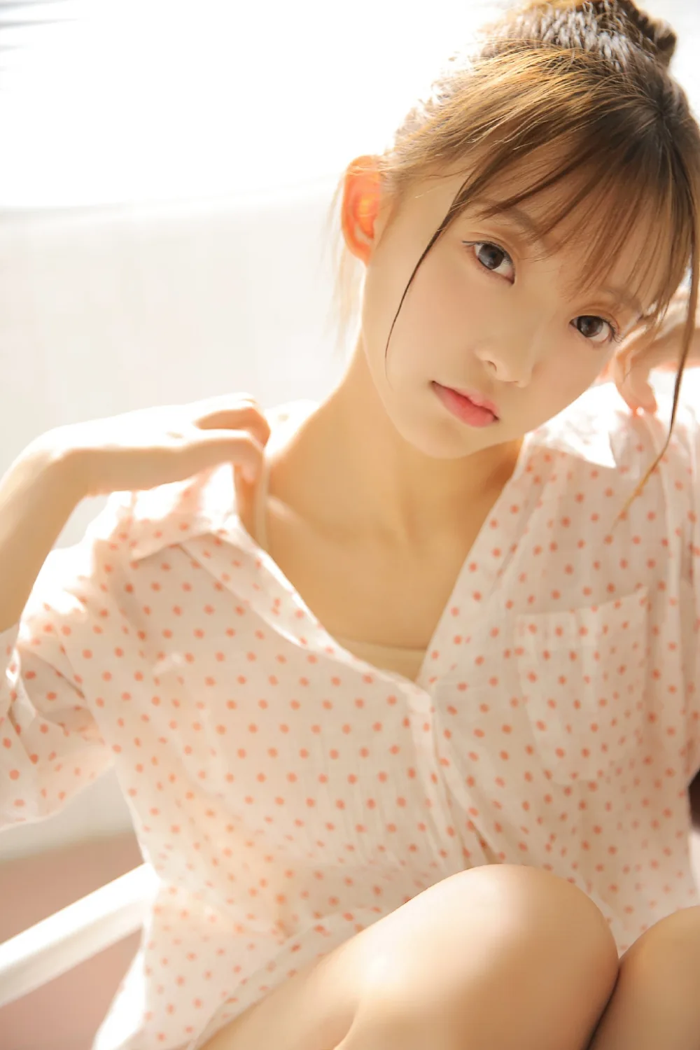 睡裙美少女写真 图片3