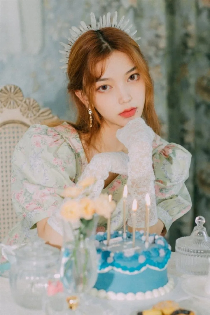 中世纪复古风少女写真 图片6