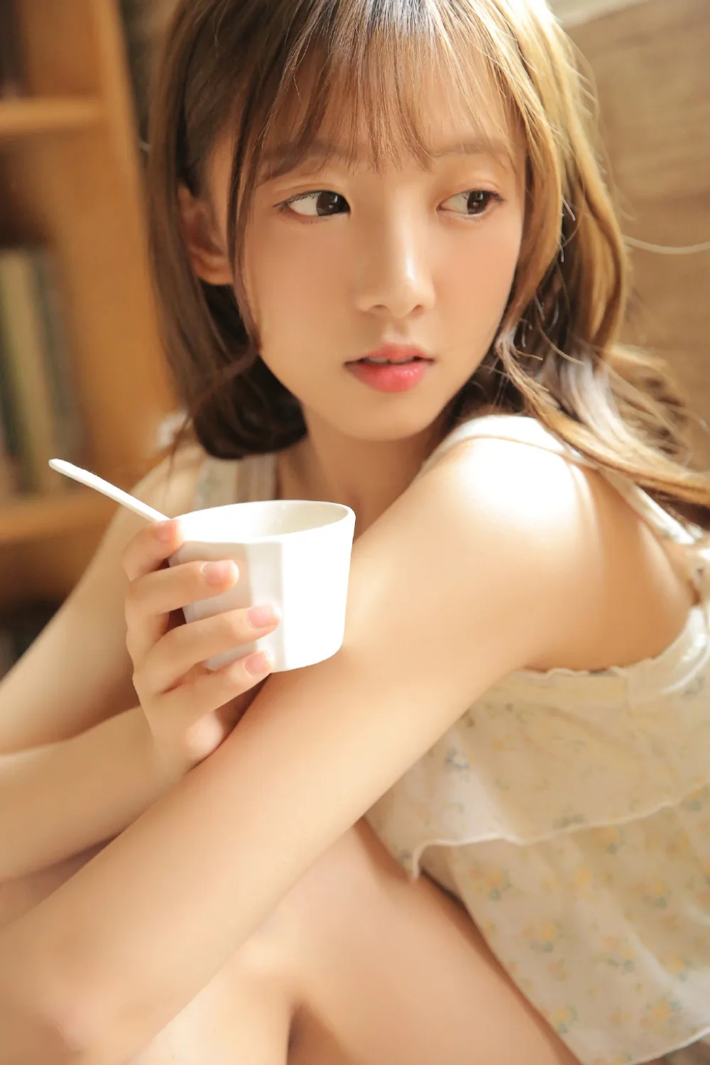 睡裙美少女写真 图片5