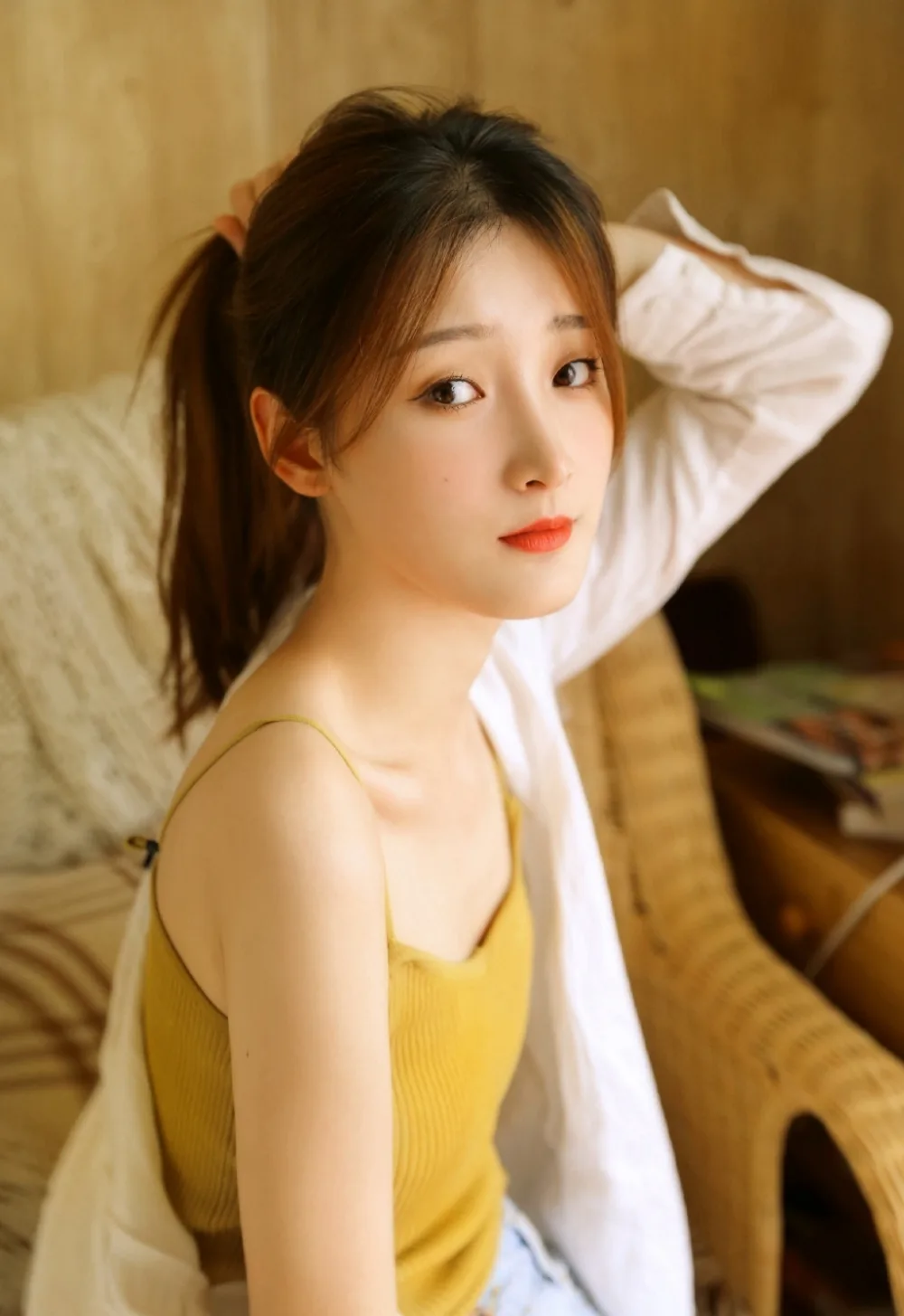 吊带美女写真 图片7