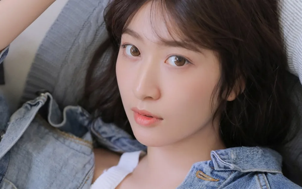 清纯美女私房写真 图片2