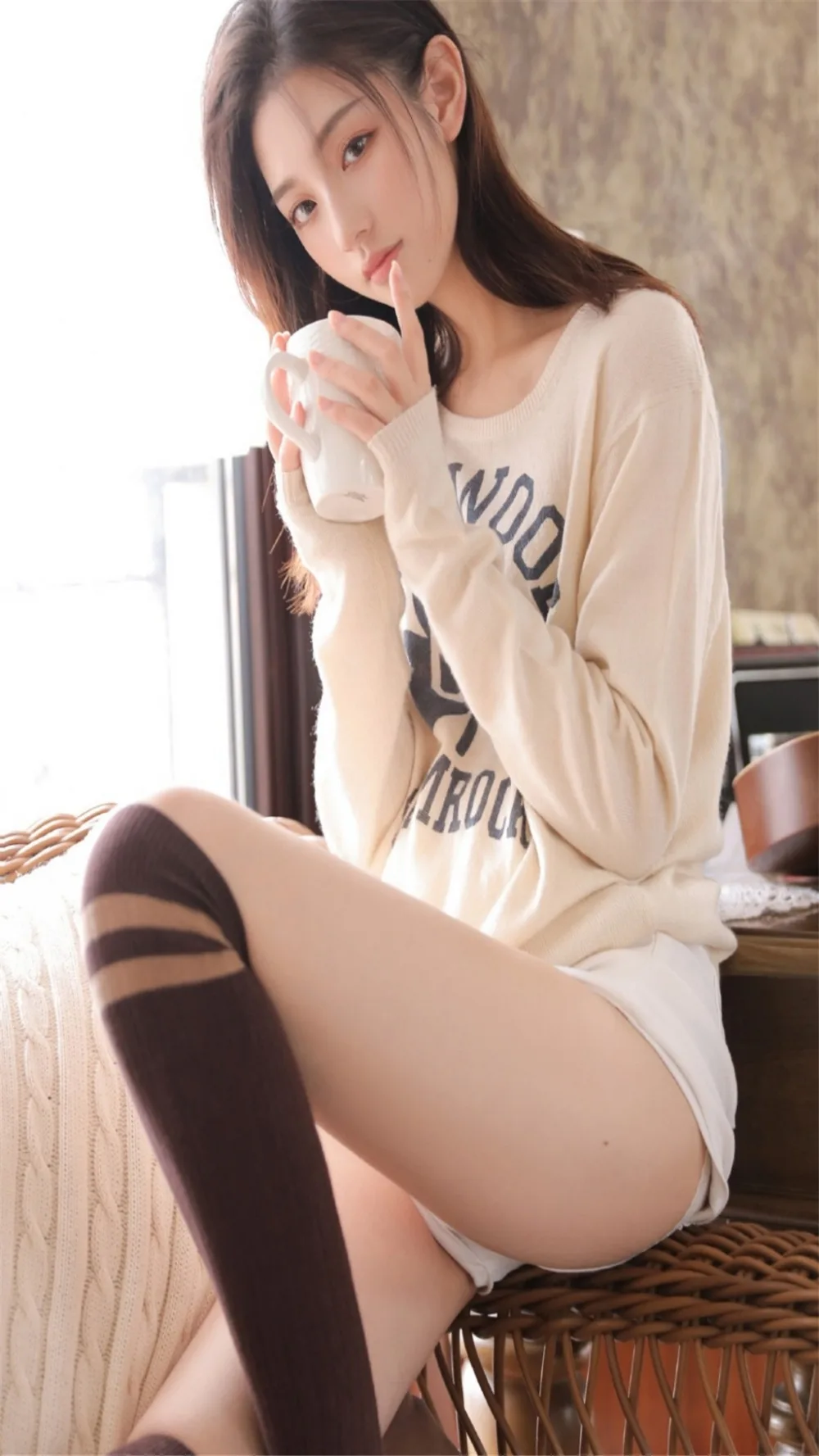 长腿美女写真 图片4