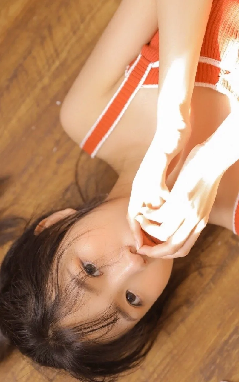 阳光美女写真 图片1