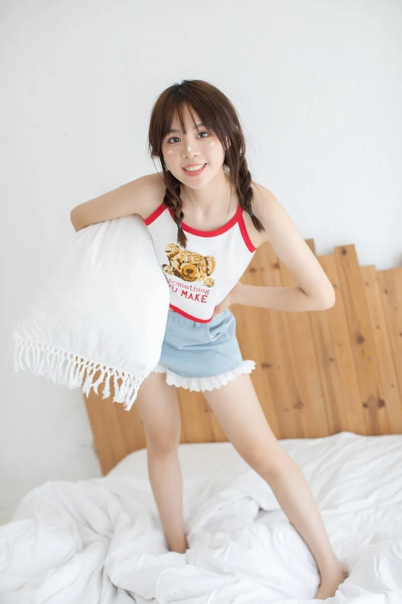 甜美少女写真 图片3