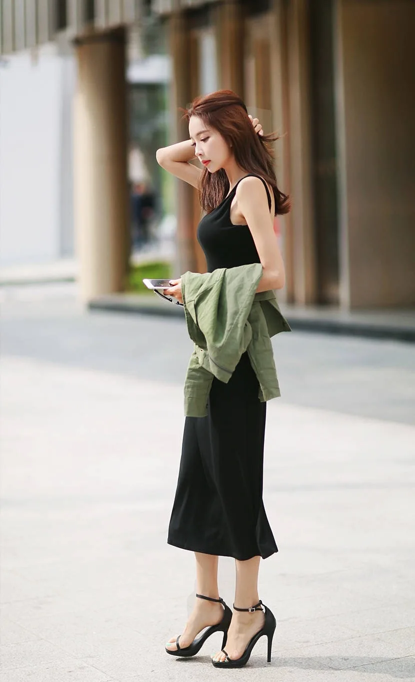 吊带连衣裙美女 图片9