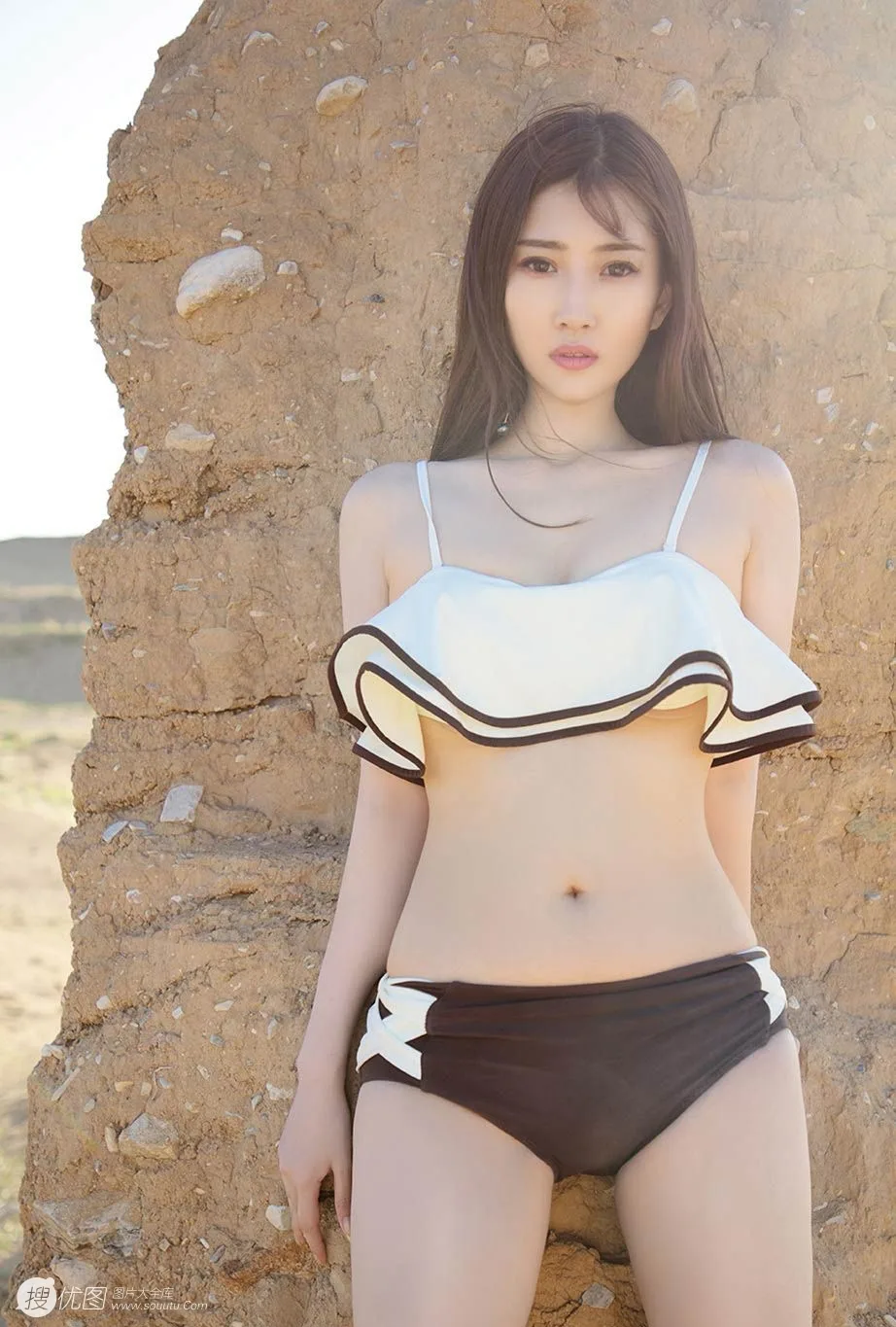 比基尼美女写真 图片1
