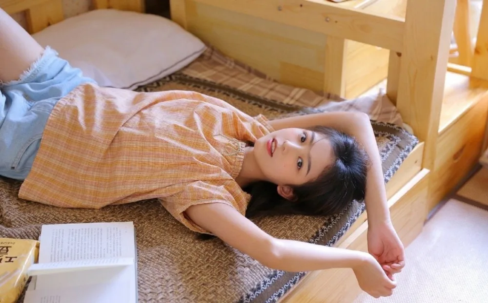 邻家女孩长发写真 图片5