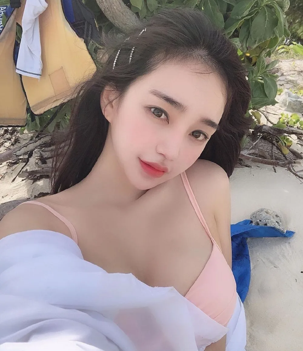 比基尼美女写真 图片6