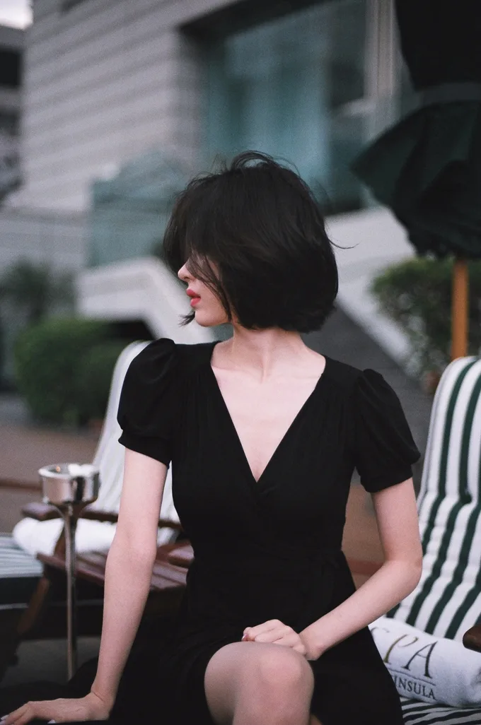 韩国美女街拍写真 图片5