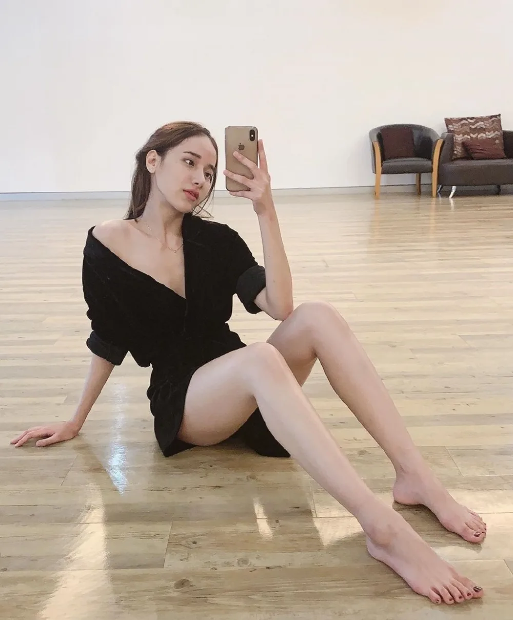 舞蹈女生写真 图片1