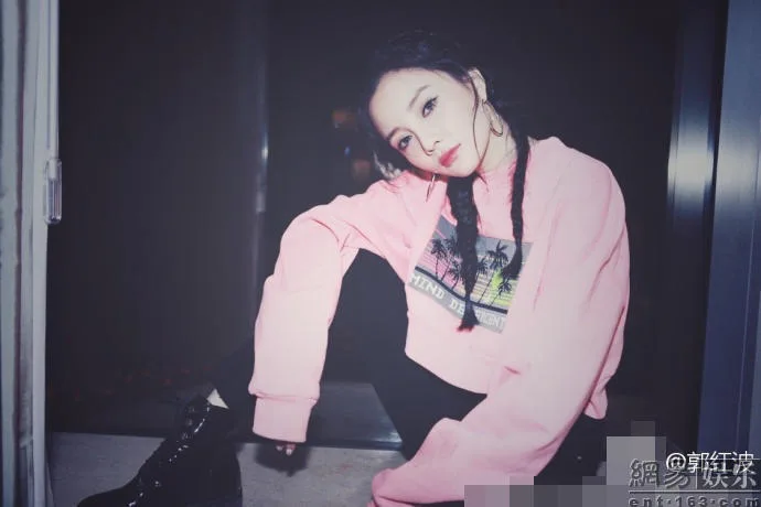 李小璐美照 图片4
