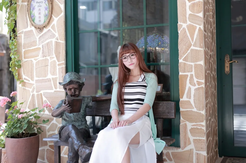 金发美女街拍 图片15