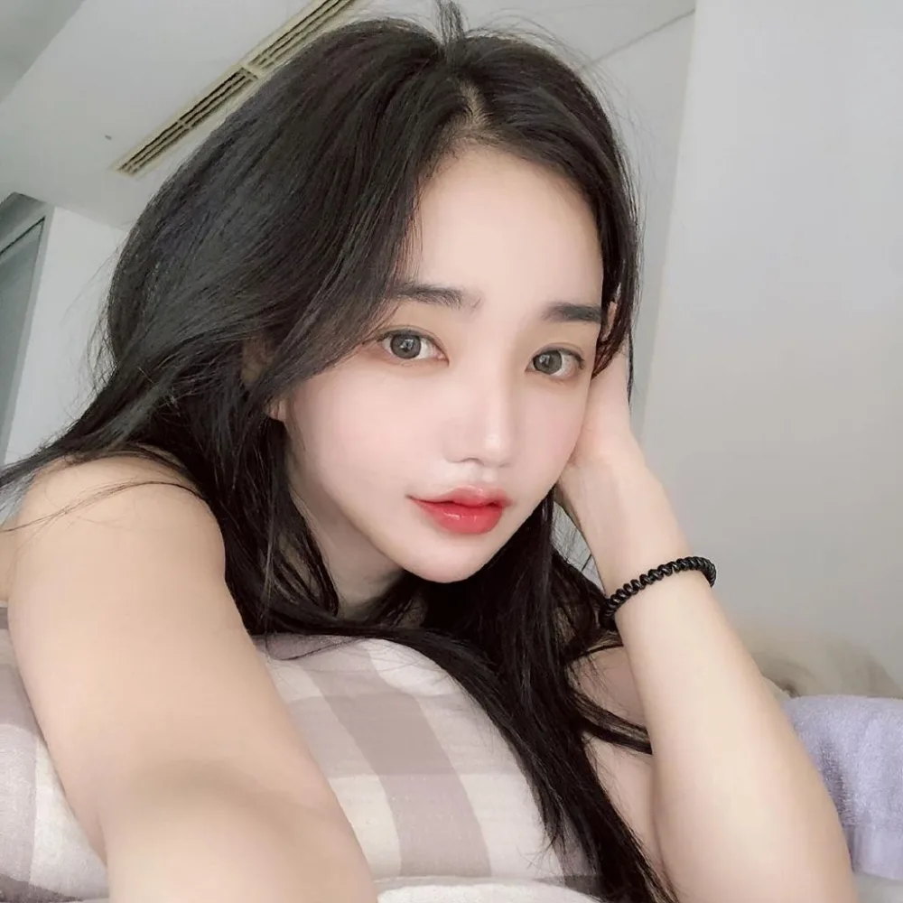 比基尼美女写真 图片2