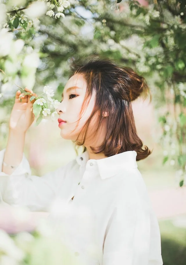 知性优雅美女写真 图片9
