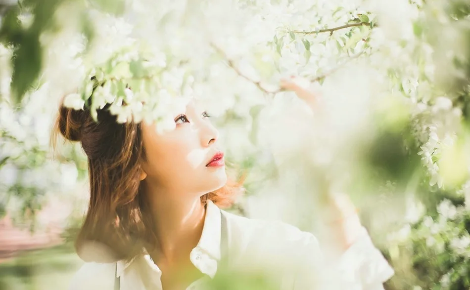 知性优雅美女写真 图片11