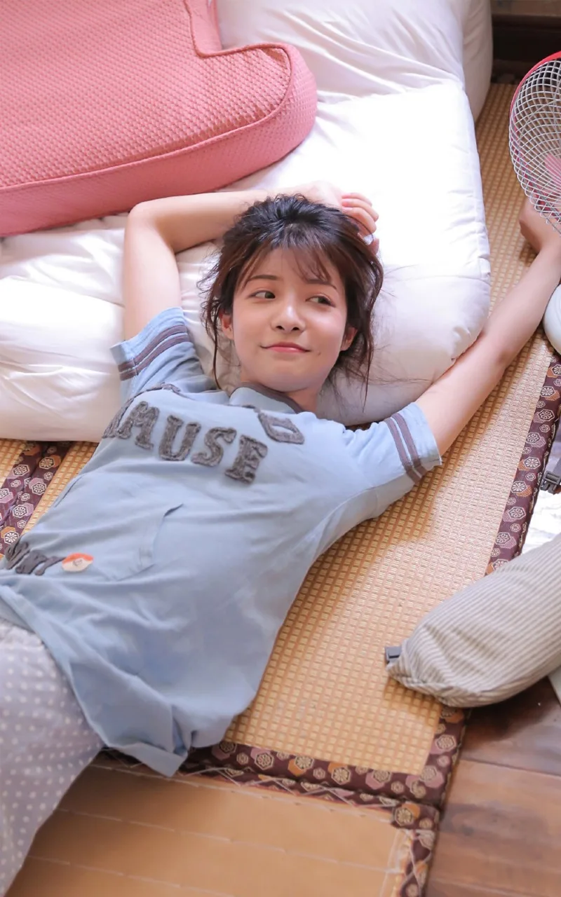 居家美女写真 图片9