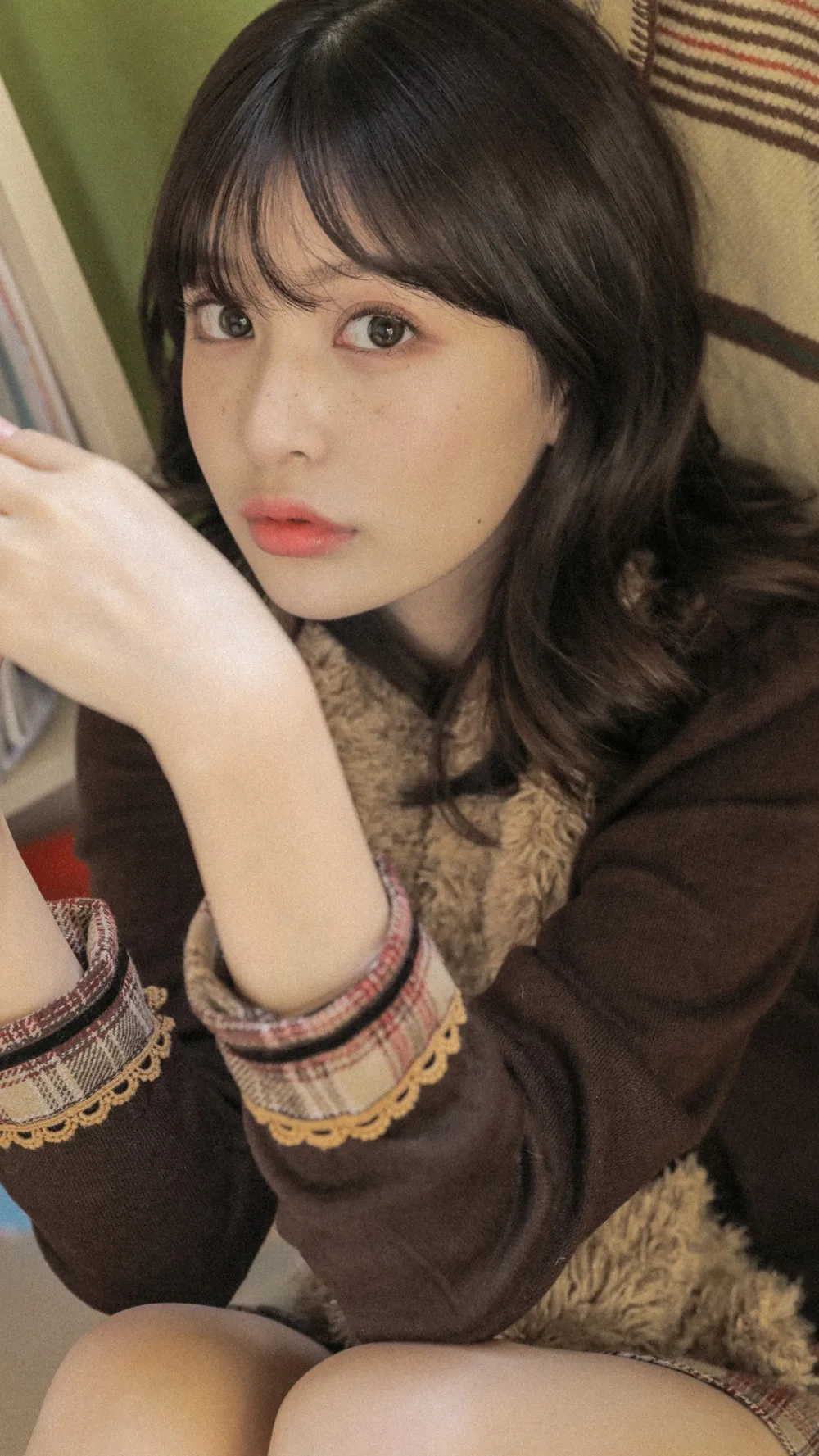 复古制服美少女写真 图片5