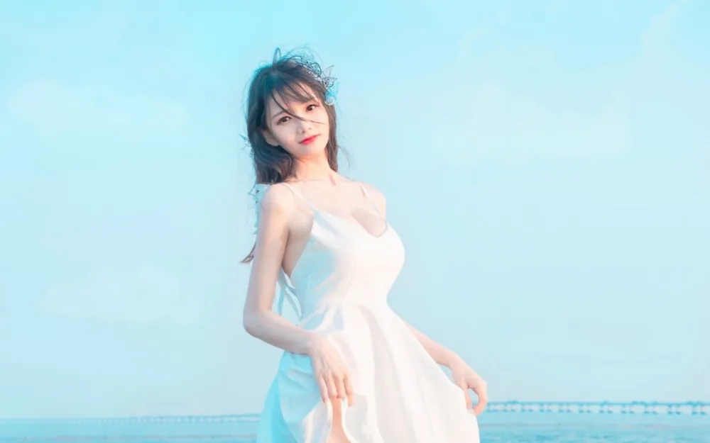 性感少女海边写真 图片7