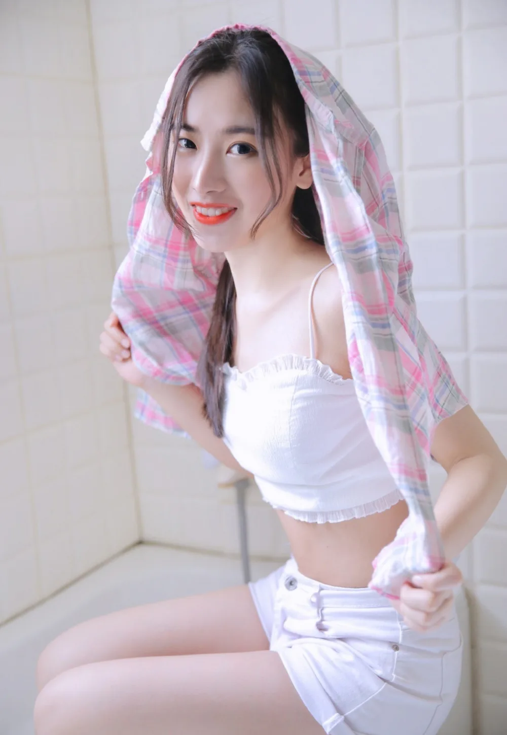 马尾辫美女写真 图片1