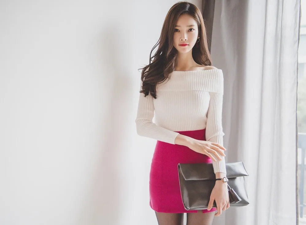 一字肩包臀裙美女 图片9