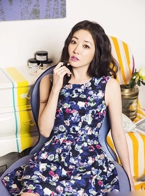 韩国美女写真 图片1