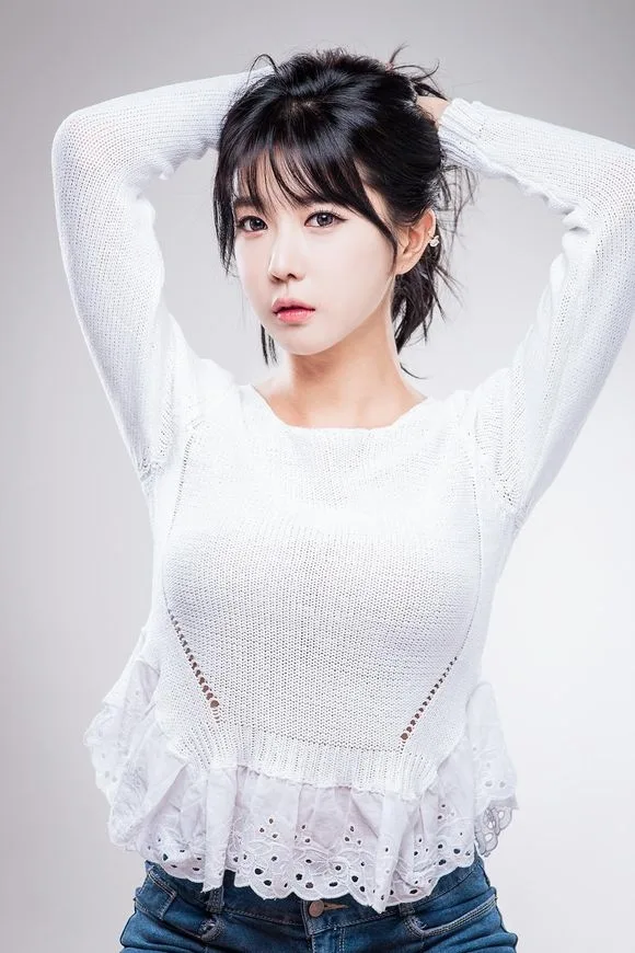 韩国美女主播写真 图片5