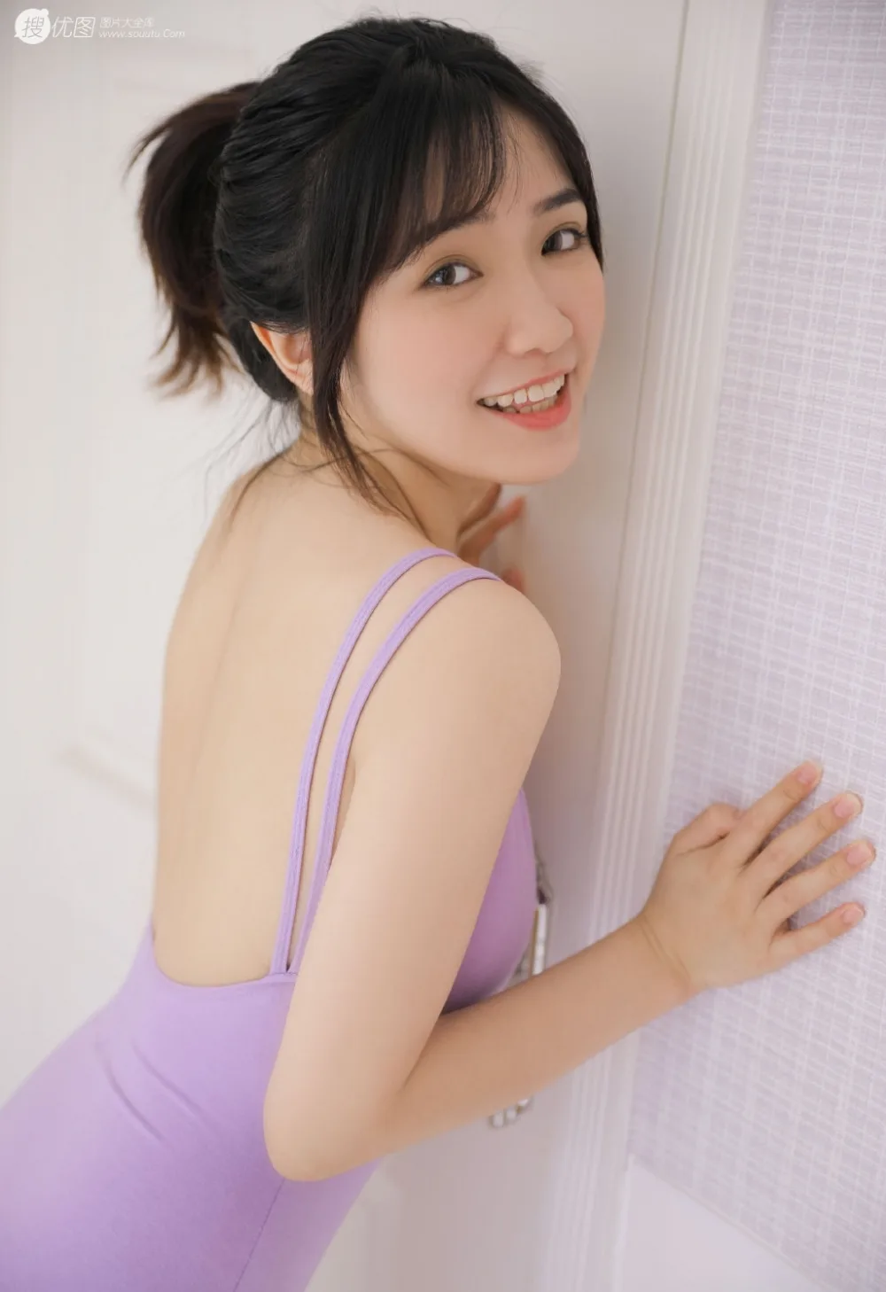 甜美少女泳衣写真 图片6