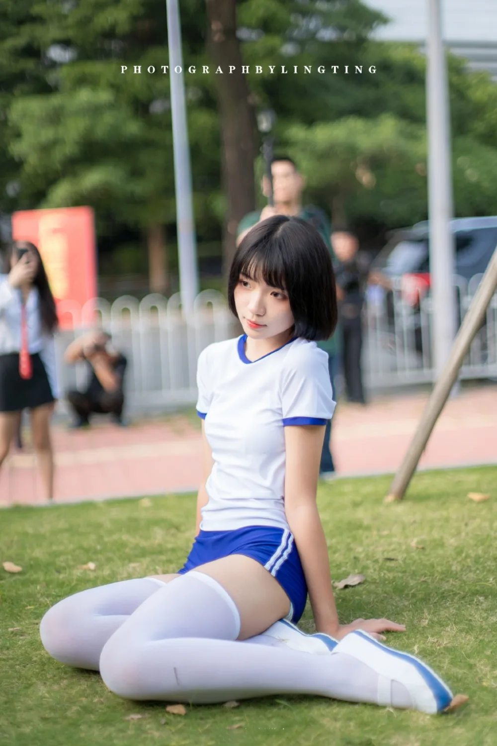 短发萌妹写真 图片6