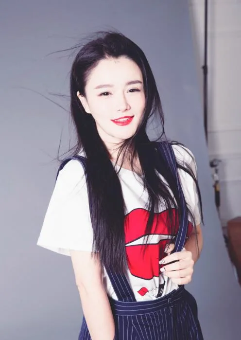 冉莹颖自拍美照 图片1