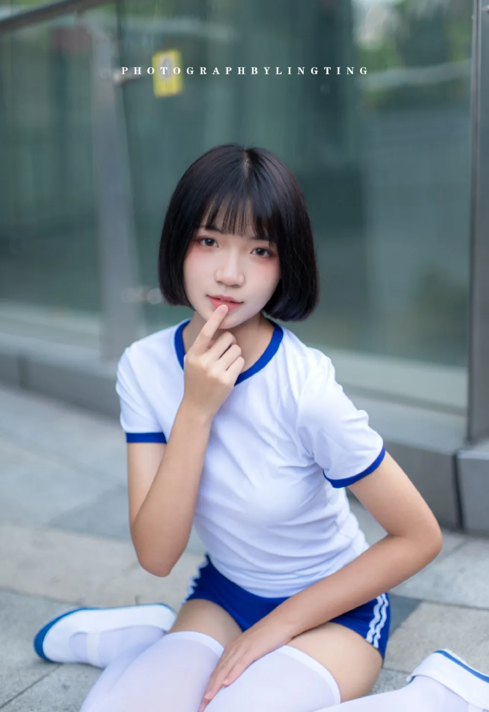 短发萌妹写真 图片4