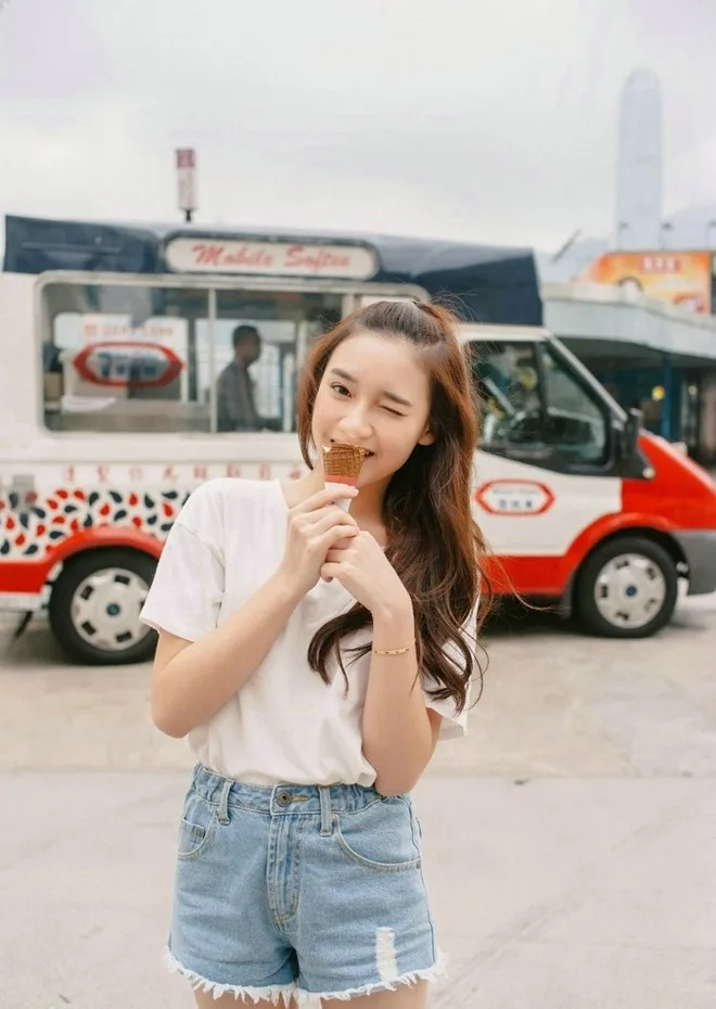 青春少女街拍图片 图片8