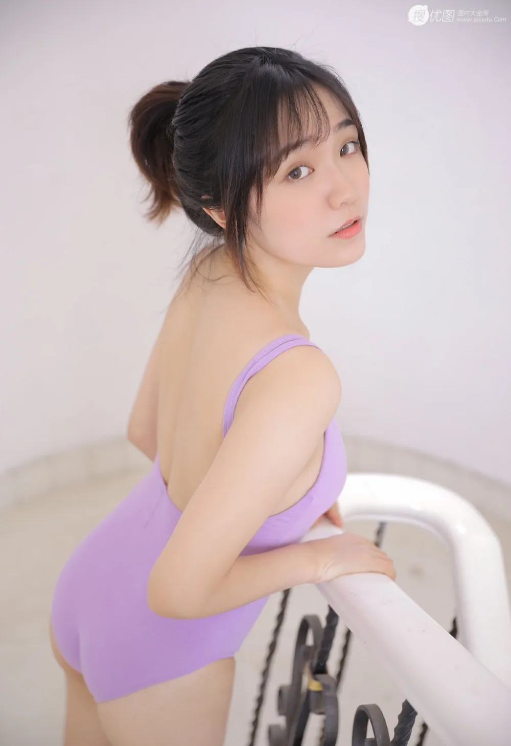 甜美少女泳衣写真 图片3