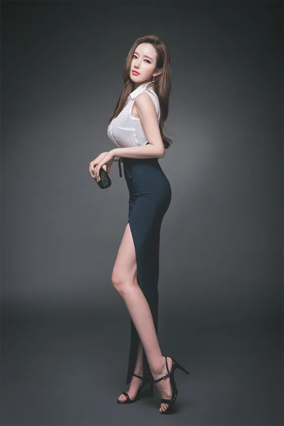 李妍静妩媚写真 图片7