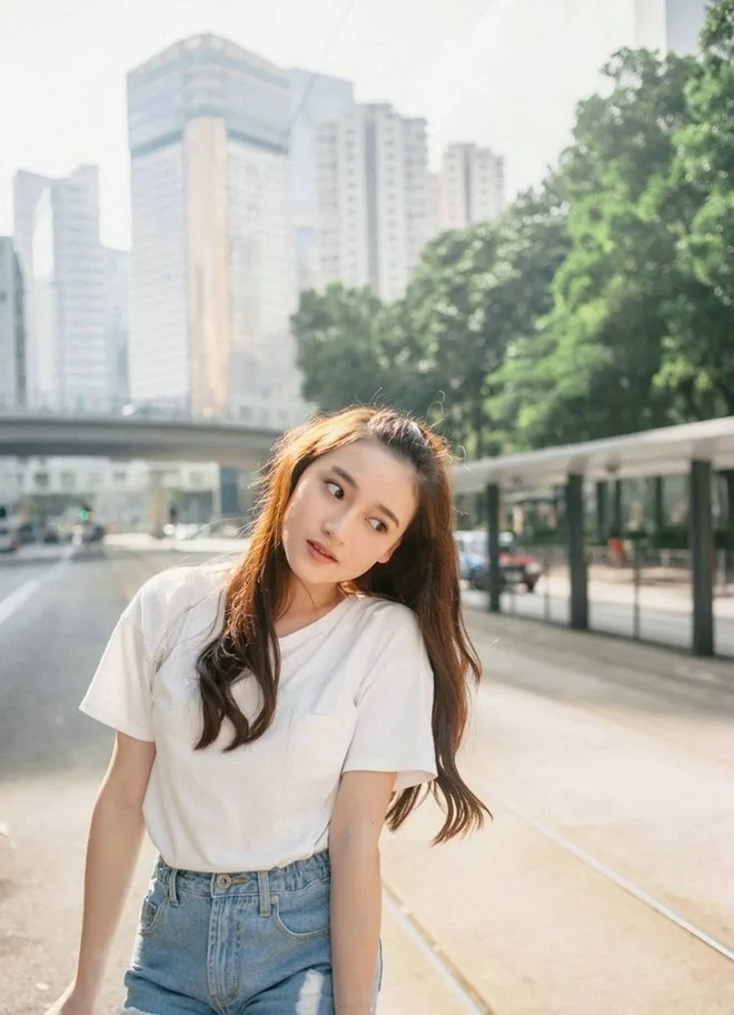 青春少女街拍图片 图片5