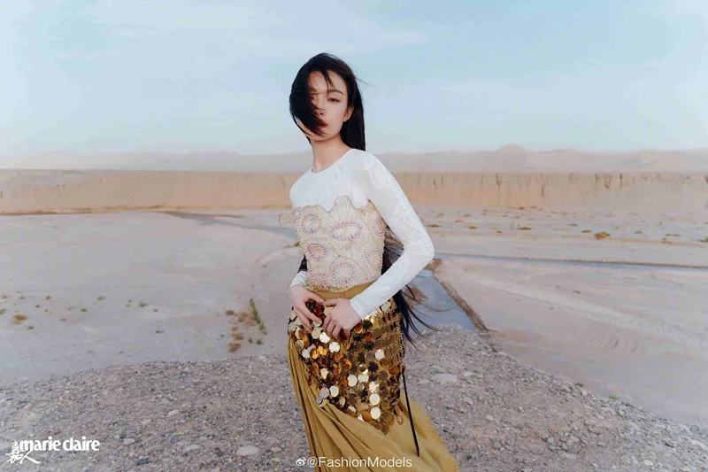 倪妮沙漠写真 图片4